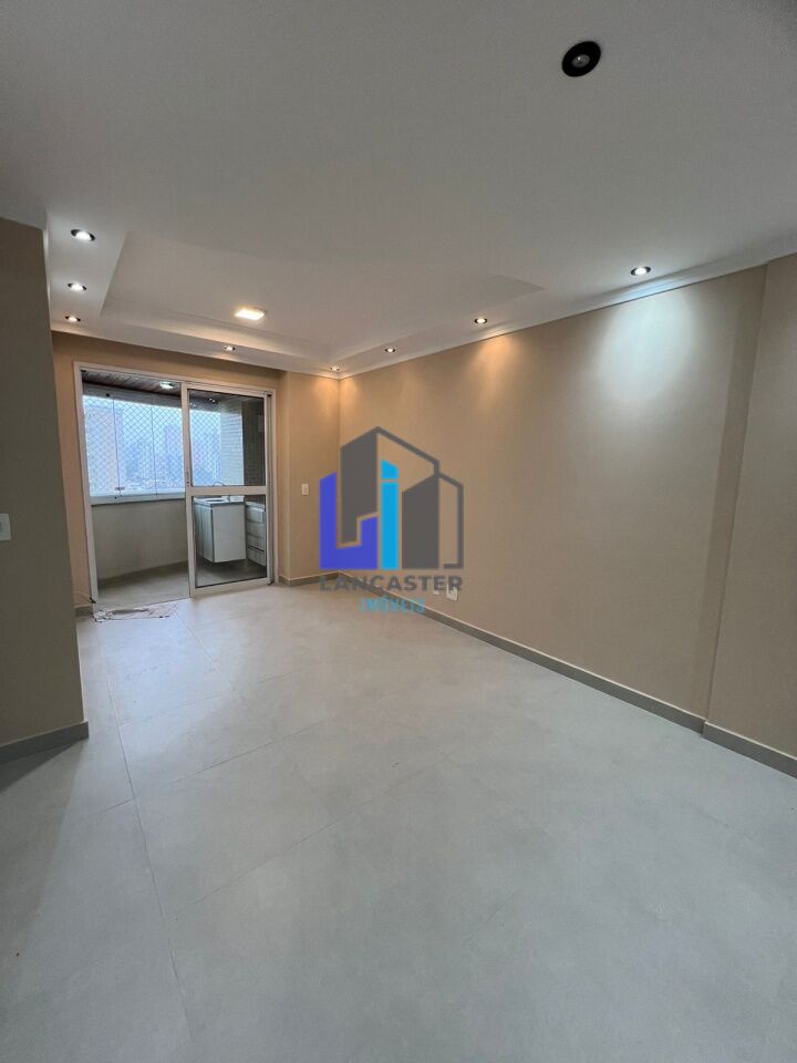 Apartamento com 3 dormitórios sendo 1 suíte, 2 vagas de garagem, na Casa Branca