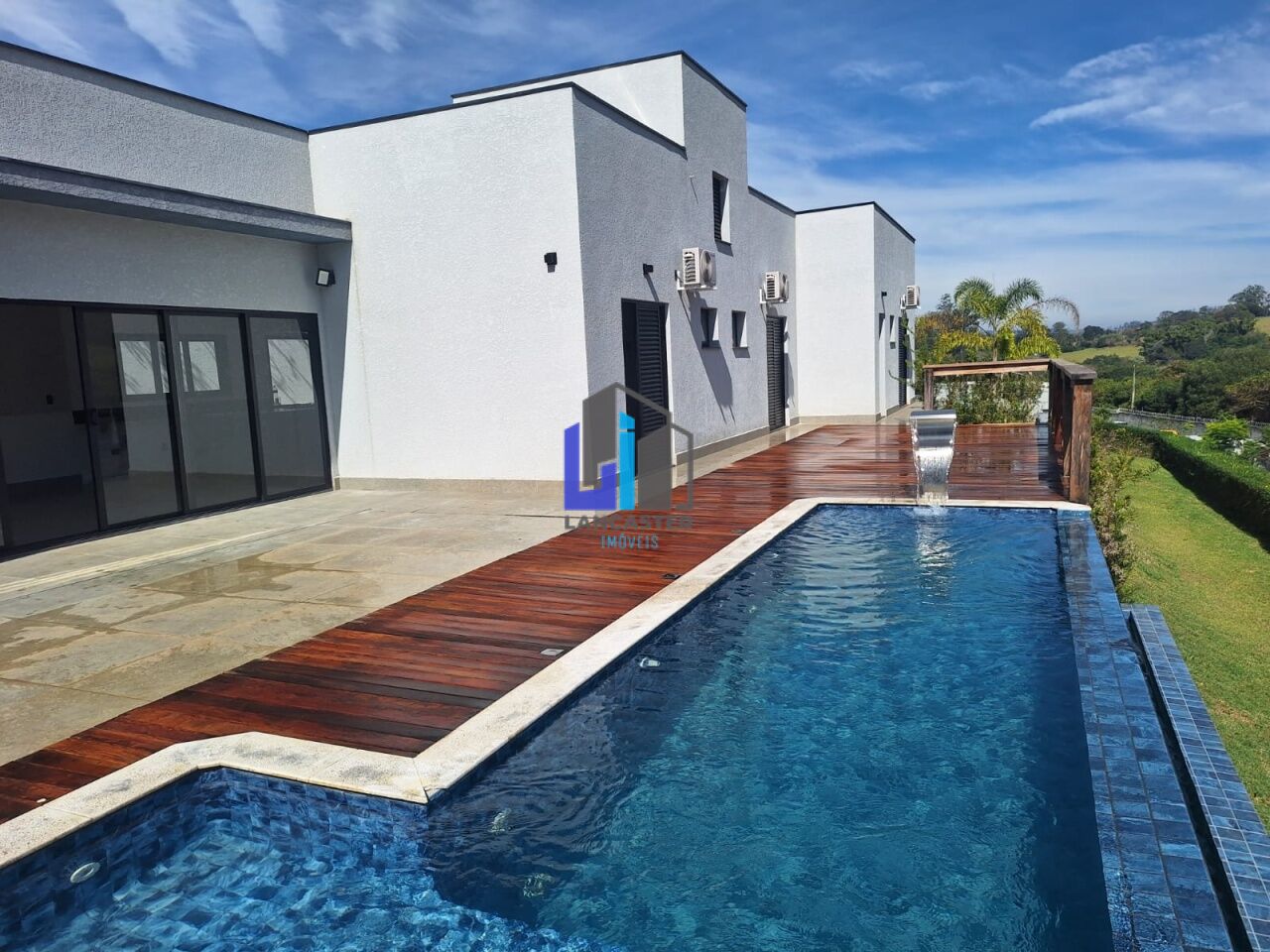 Casa Térrea com 3 Suítes | Piscina Infinita | 686 m² de Terreno | Bragança Paulista