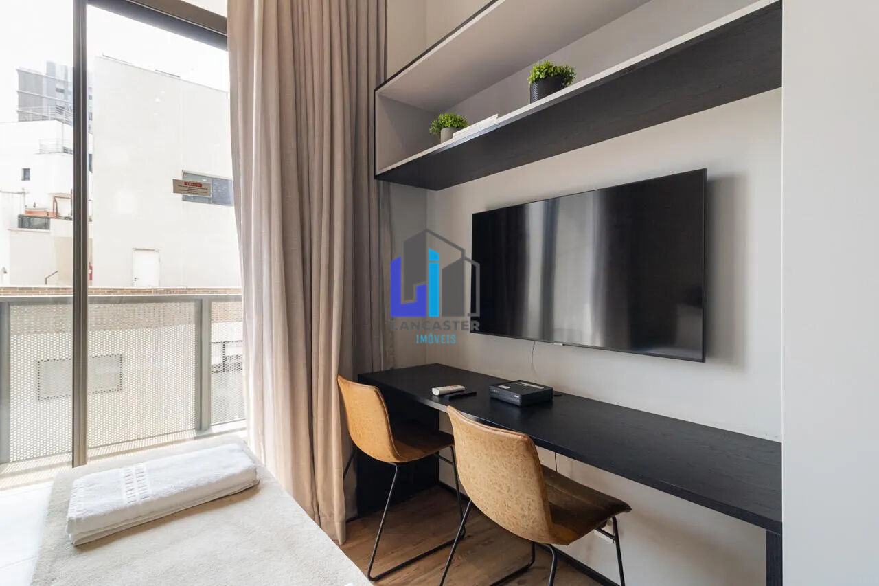 Studio Mobiliado com Varanda à Venda em Indianópolis | Próximo ao Metrô Moema