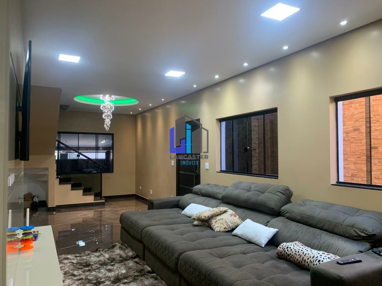 LINDO SOBRADO À VENDA, VILA LINDA, SANTO ANDRÉ