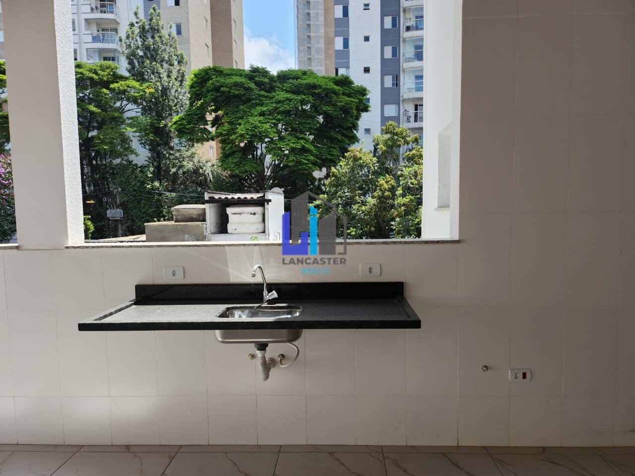 Foto 5 - LA598