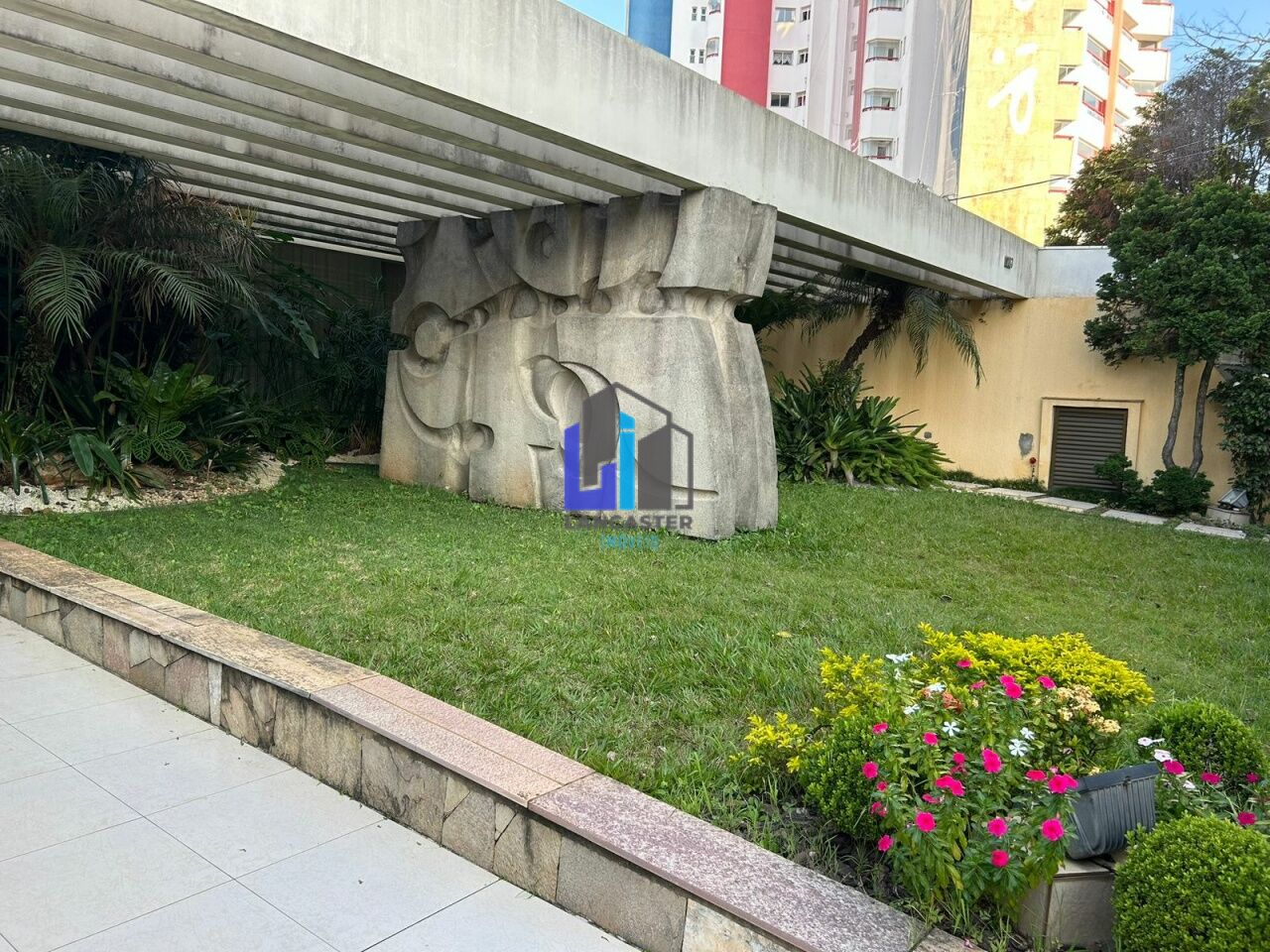 Foto 2 - LA678
