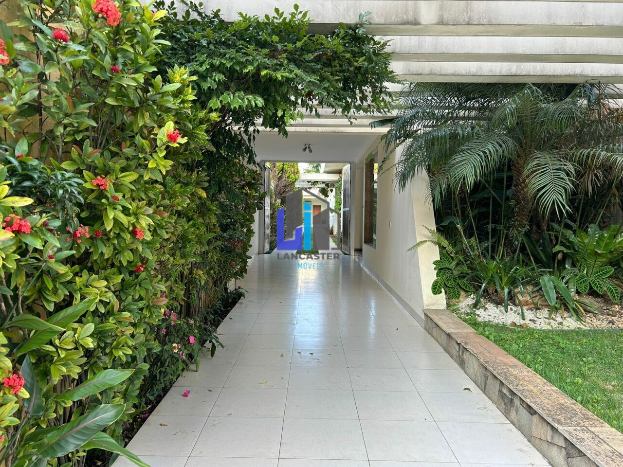 Casa Ampla e Sofisticada na Vila Assunção 