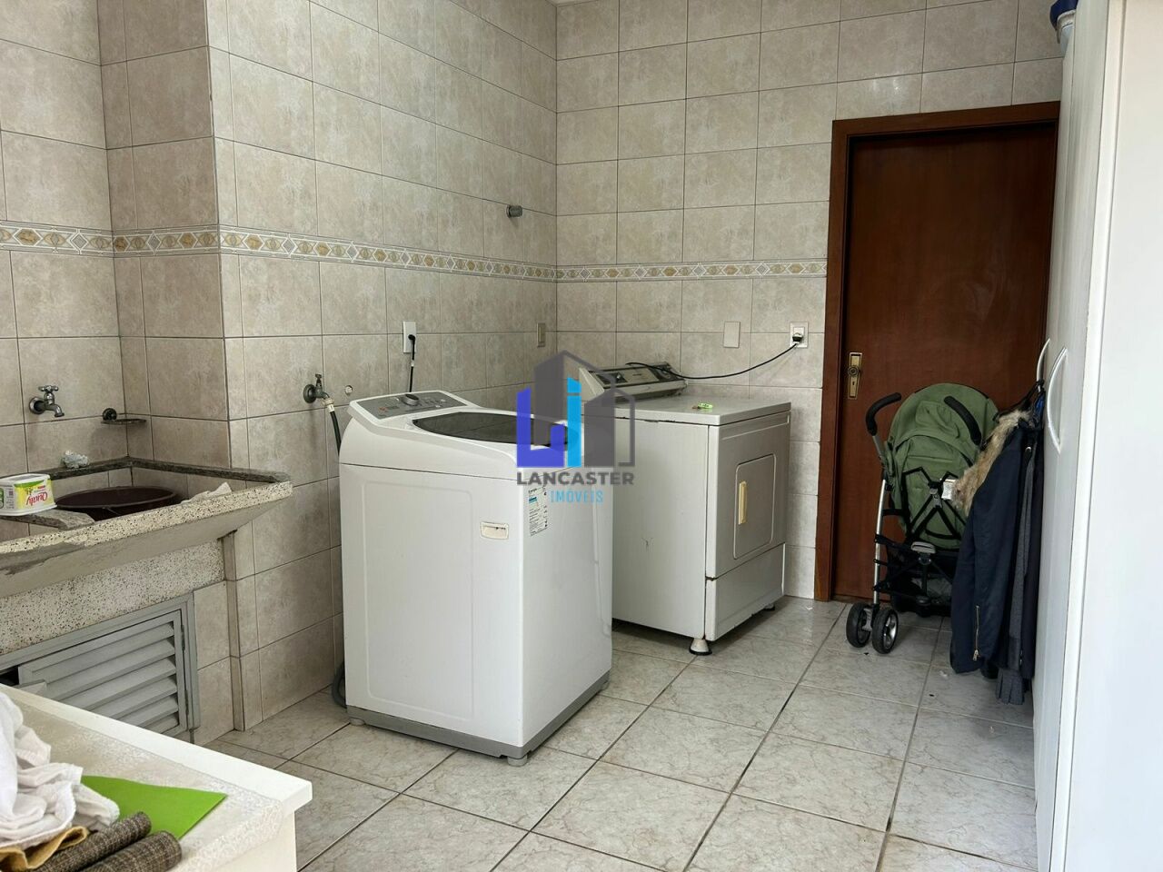 Foto 33 - LA678