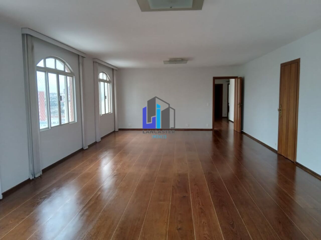 Foto 2 - LA792