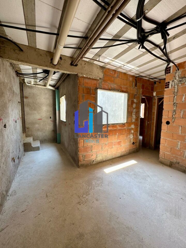 Foto 2 - LA869