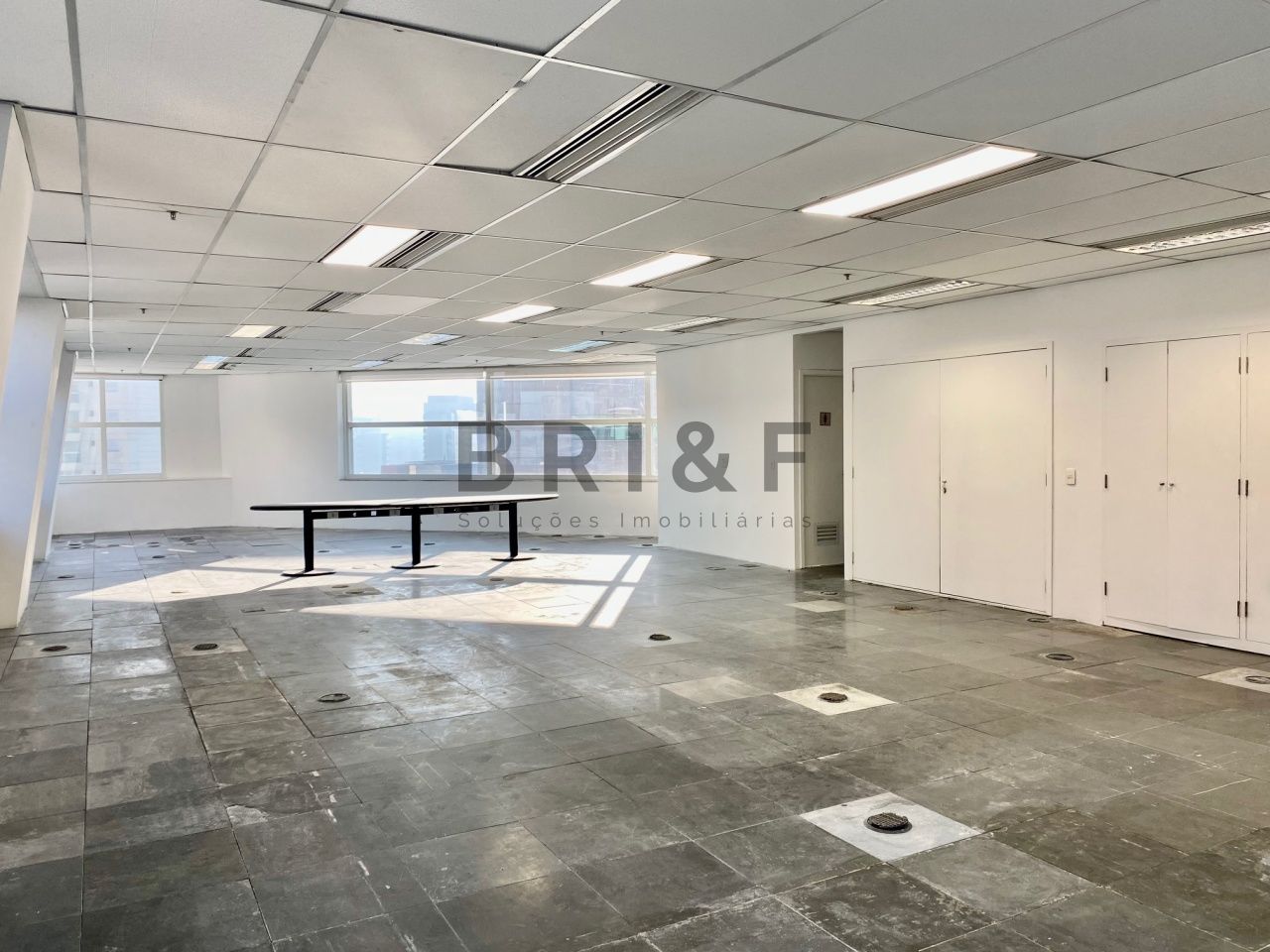 Conj. Comercial para Venda - Vila Olímpia