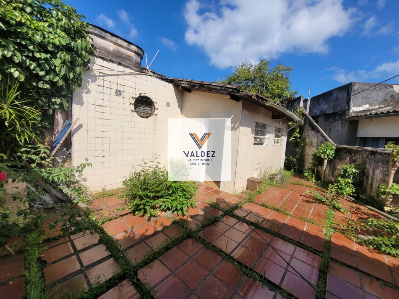 Casa Assobradada para Venda - Guaiúba