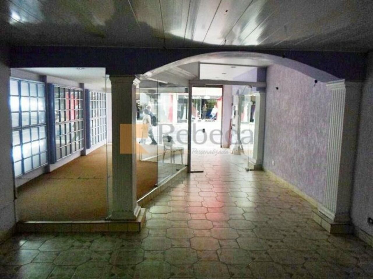 Prédios Comerciais para Venda - Luz