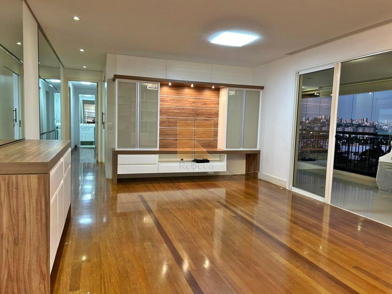 Apartamento para Venda - Parque Industrial Tomas Edson