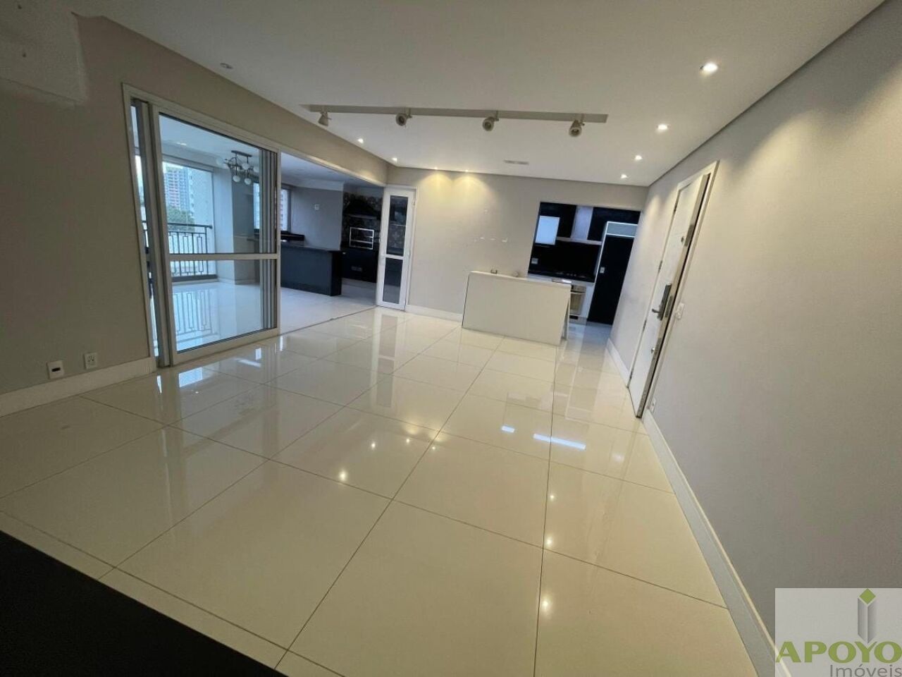 Apartamento, 3 quartos, 140 m² - Foto 2