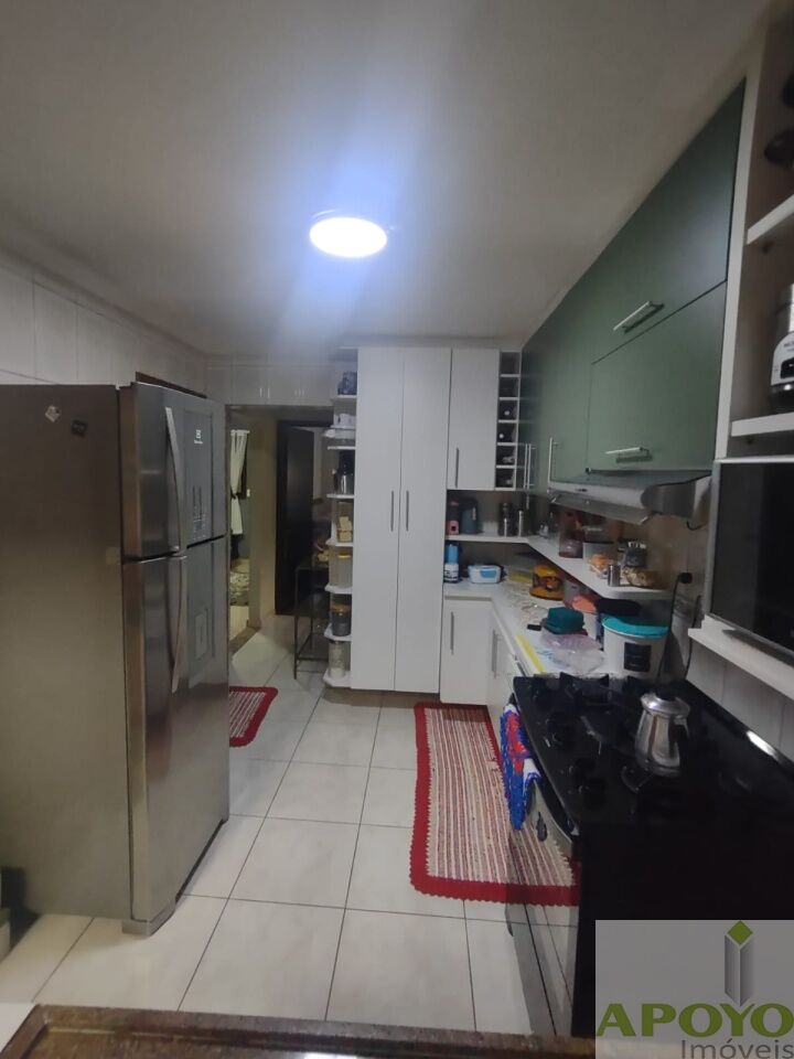 Casa, 3 quartos, 260 m² - Foto 9