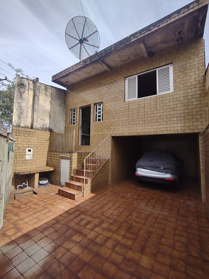 Casa, 5 quartos, 180 m² - Foto 1