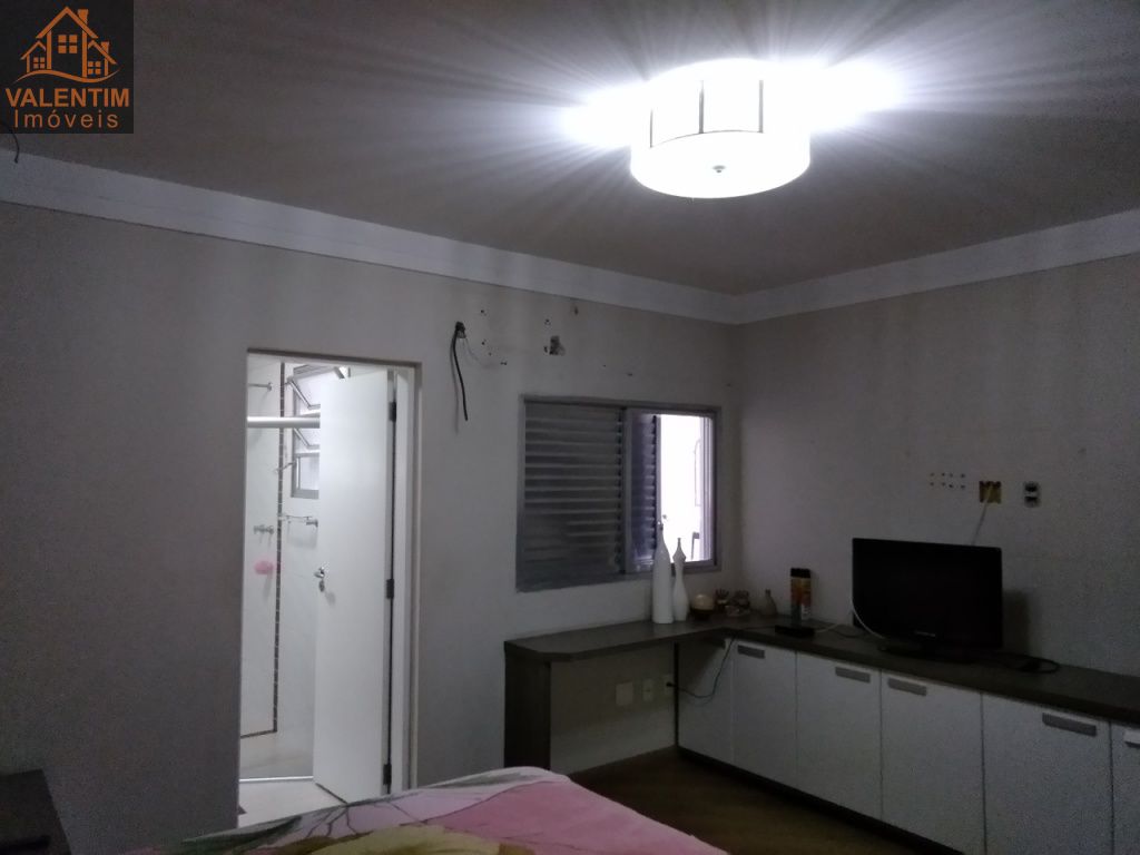 Casa Assobradada para Venda - Jardim Marek