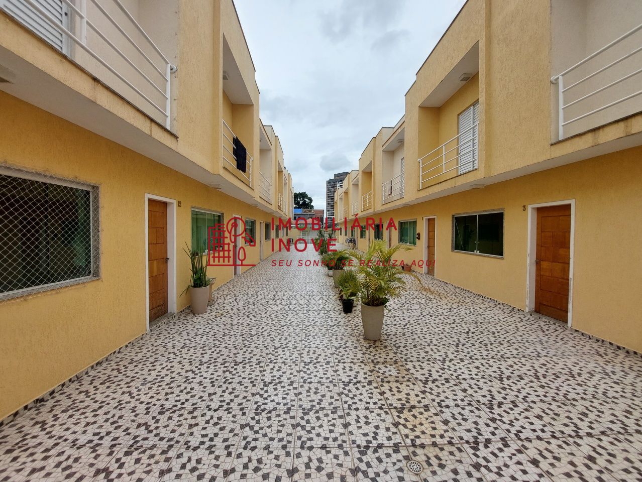 Condomínio para Venda - Vila Esperança