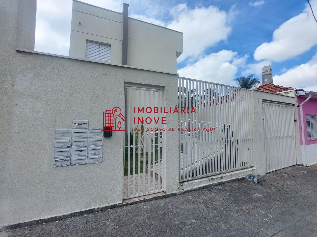 Condomínio para Locação - Vila Esperança