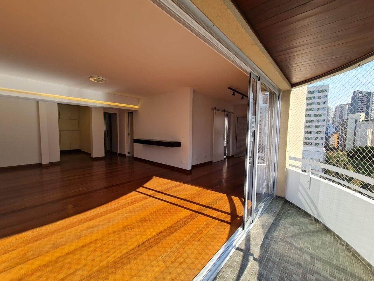 Apartamento para Locação - Aclimação