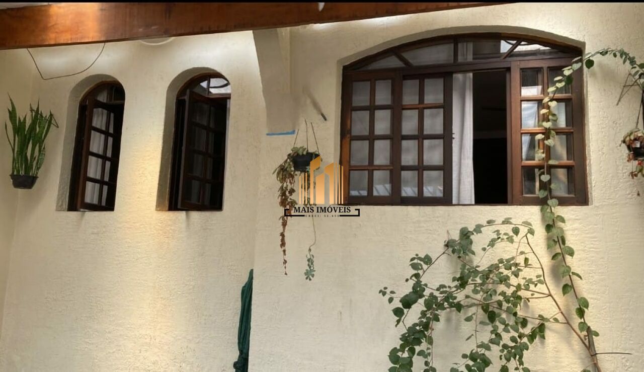 Sobrado para Venda - Jardim Santa Mena
