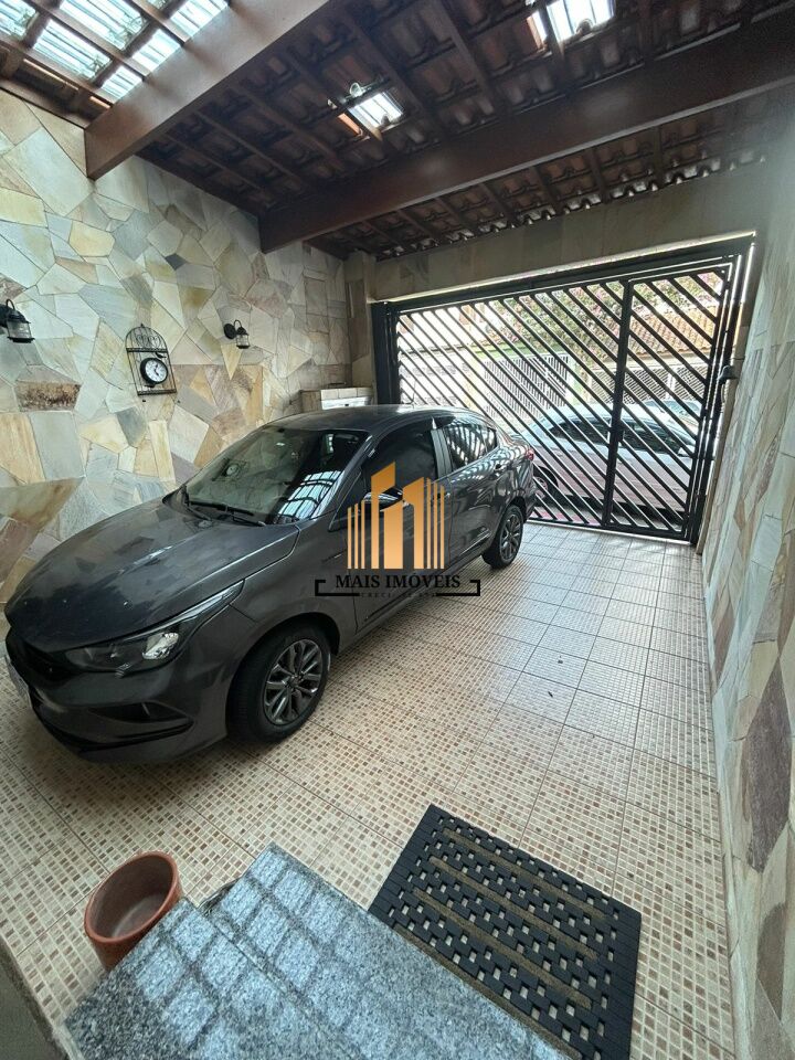 Sobrado para Venda - Jardim Santa Mena