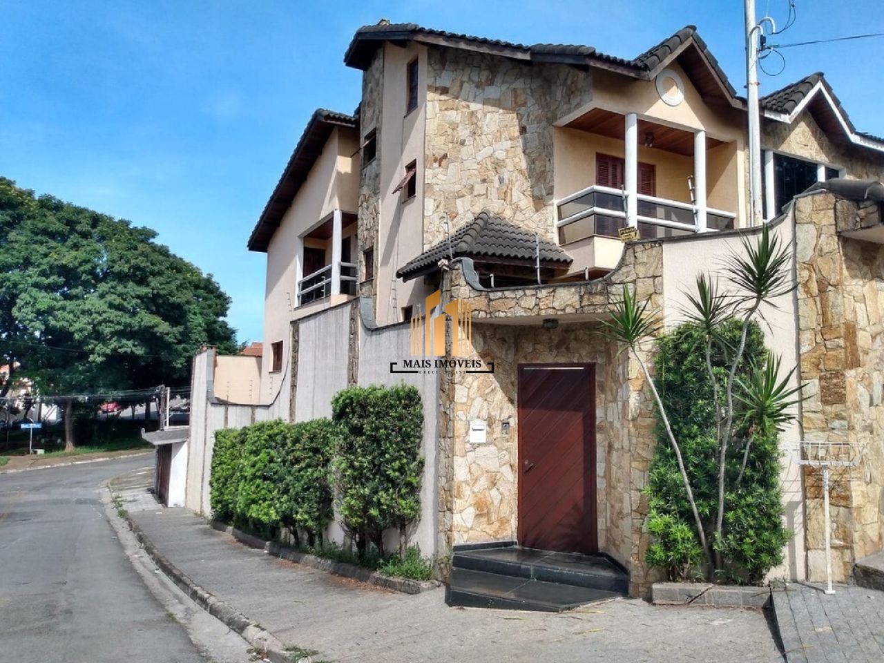 Sobrado para Venda - Jardim Sta Mena