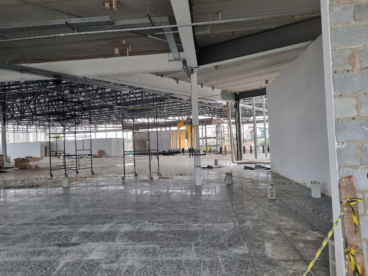 Sala / Salão Comercial para Locação - Jardim Paraventi