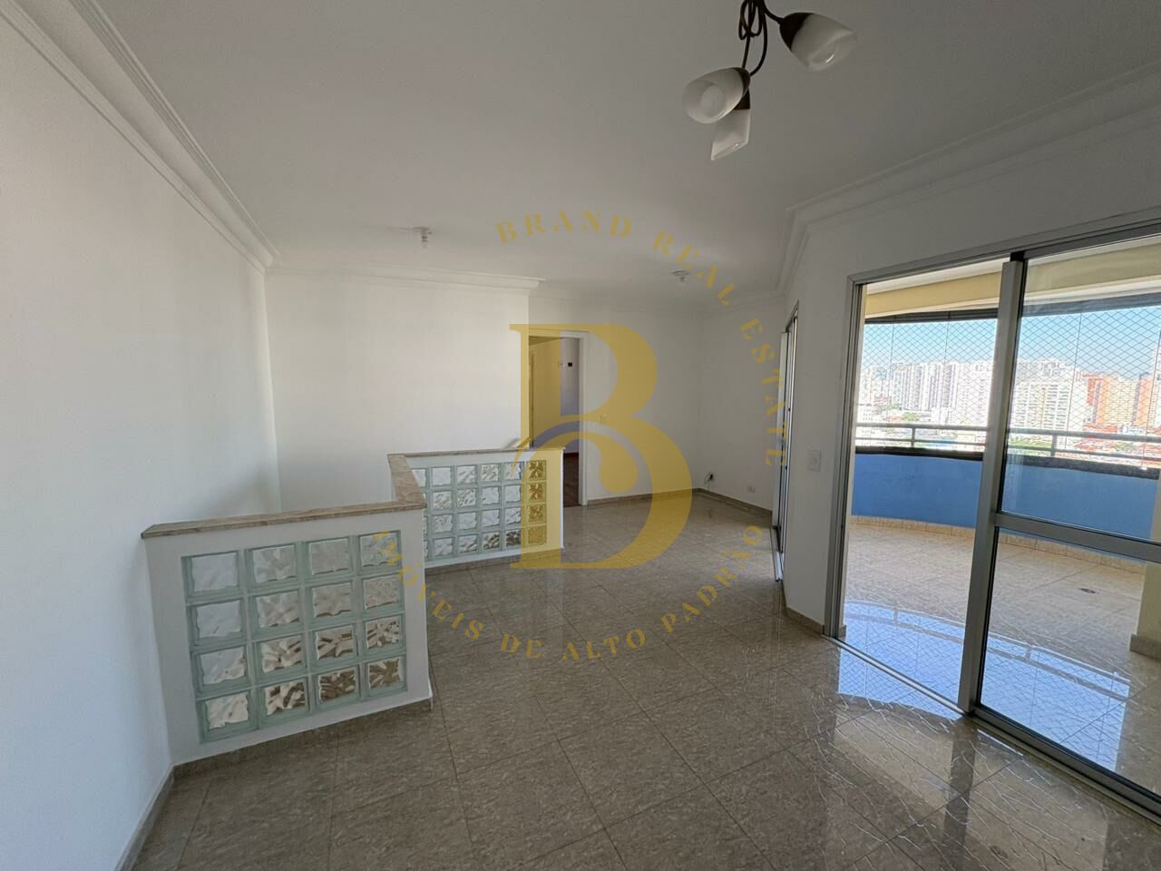Foto 3 - BR10021