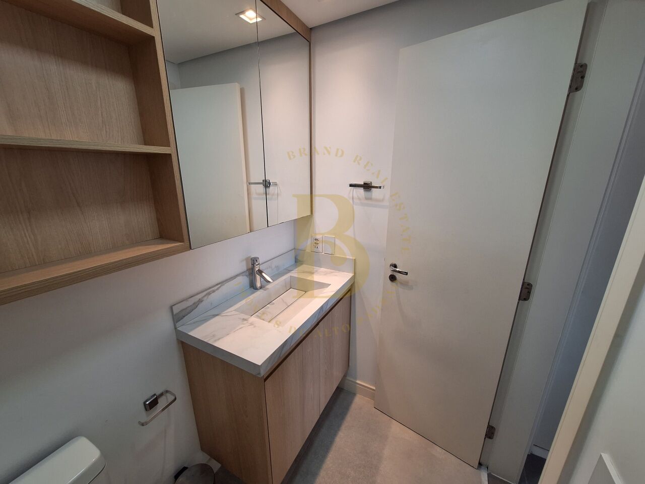 Foto 5 - BR10300