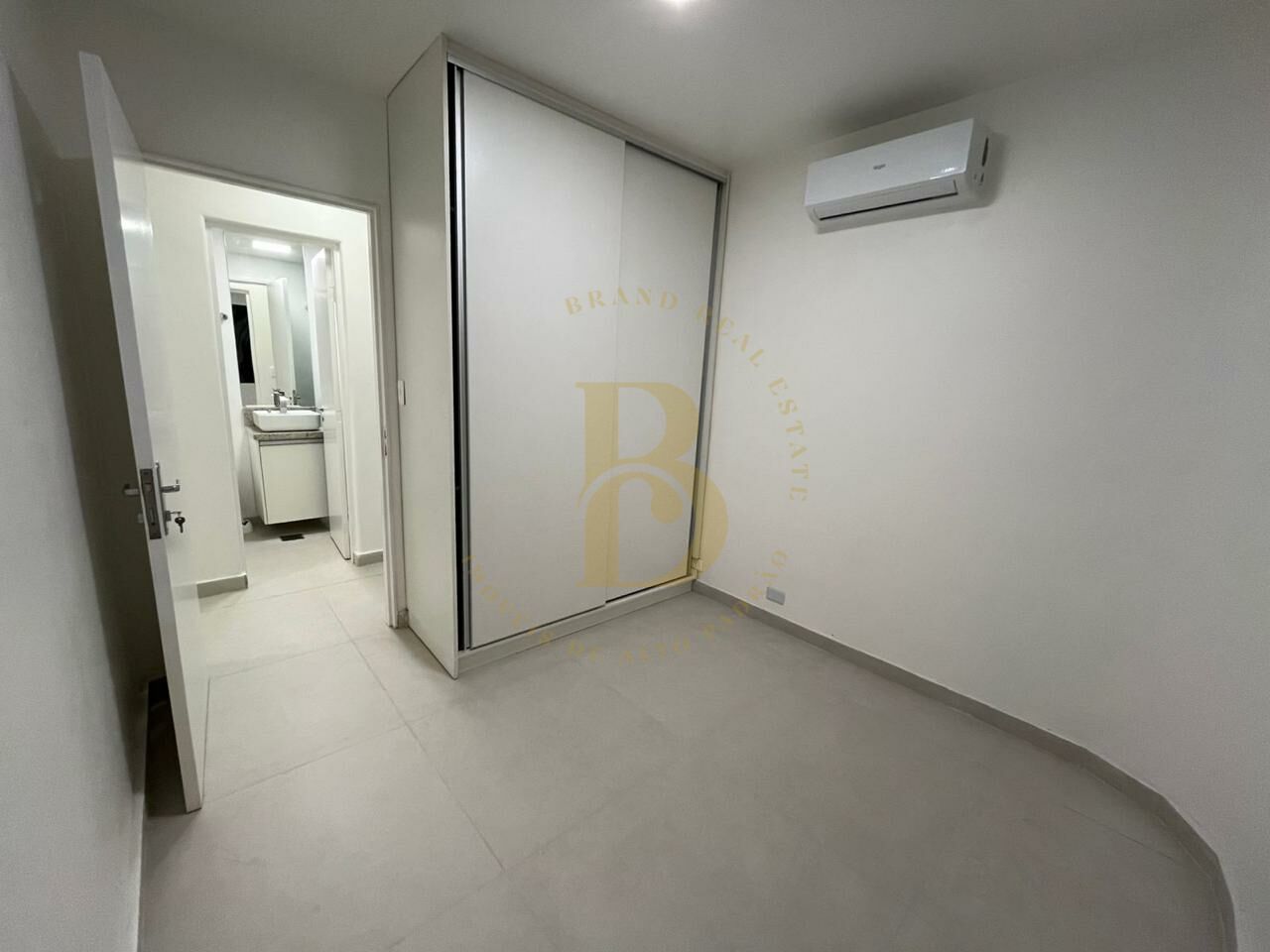 Foto 3 - BR10517