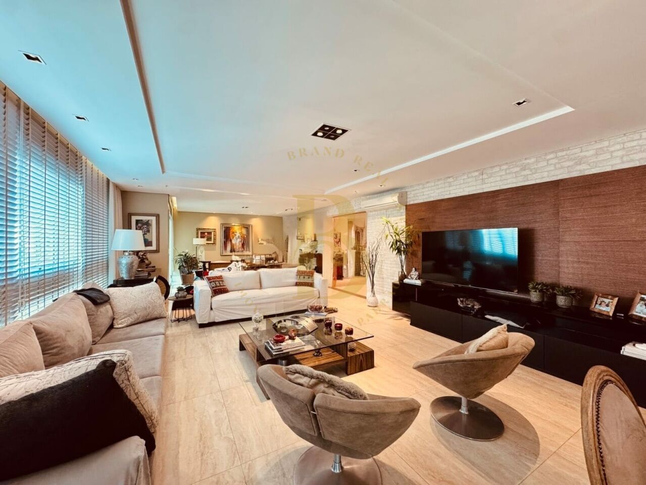 Foto 5 - BR10713