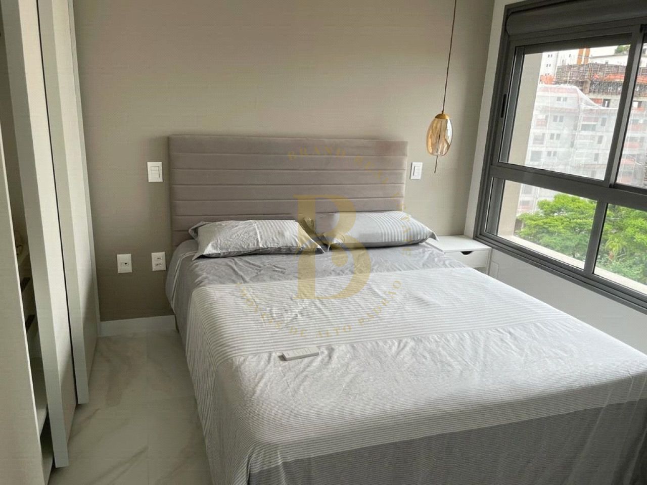 Foto 5 - BR1260