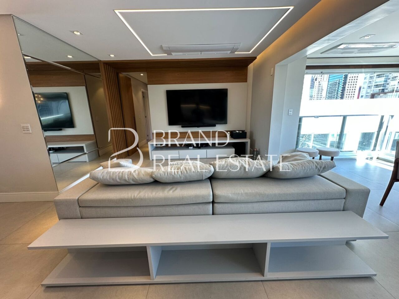 Foto 8 - BR12810