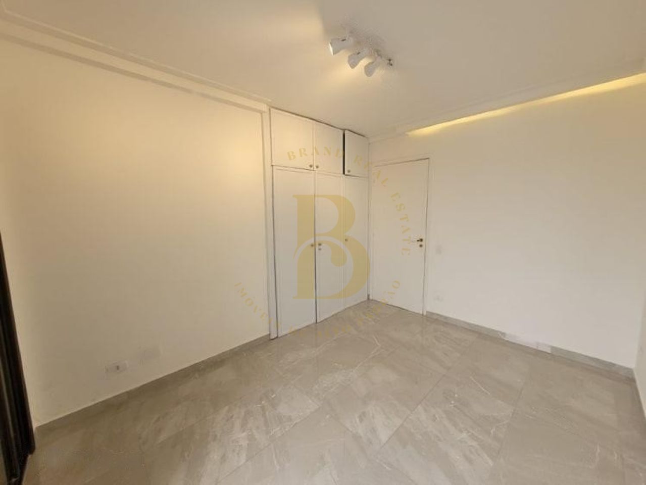 Foto 30 - BR1523