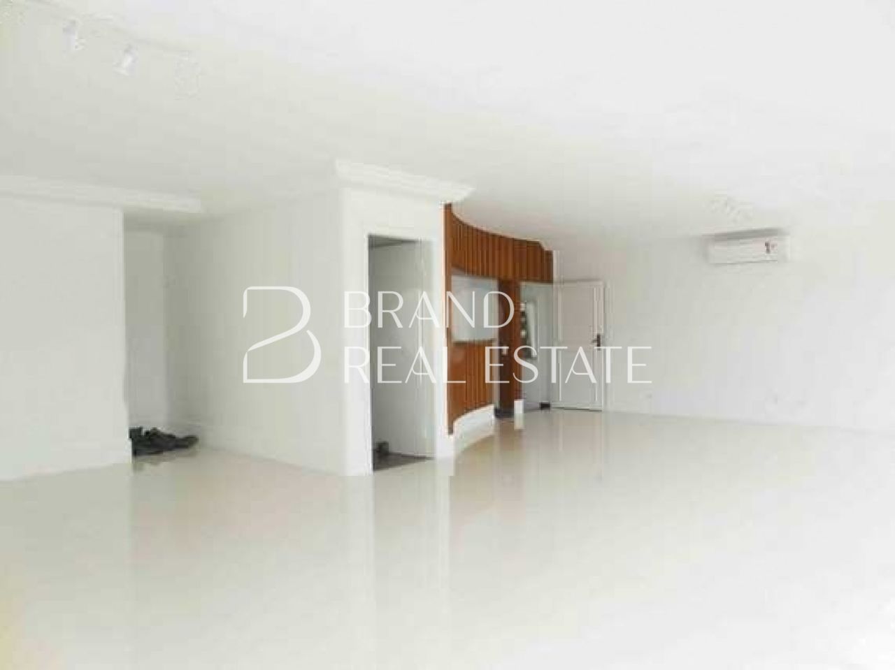 Foto 19 - BR1593