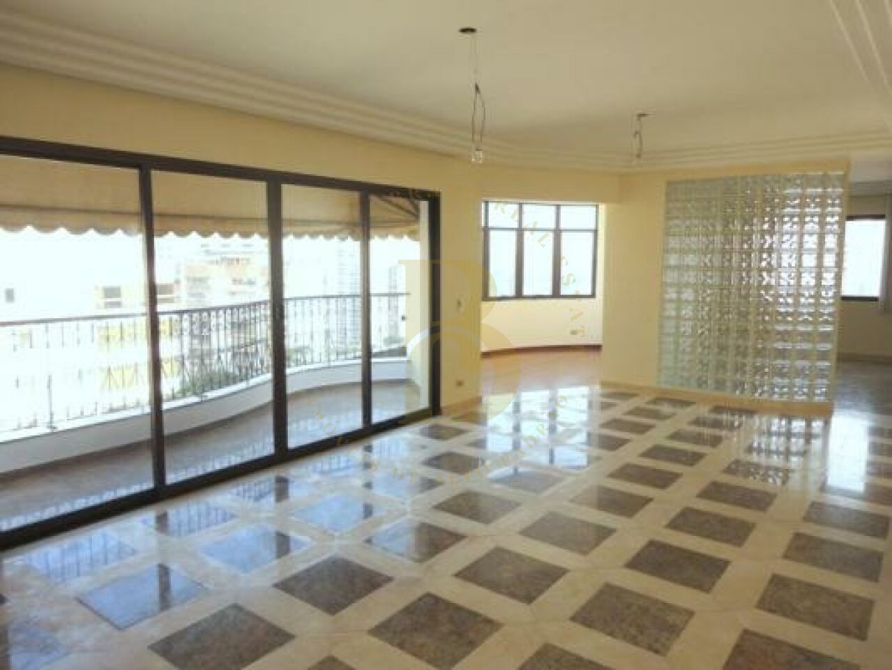 Foto 3 - BR1646