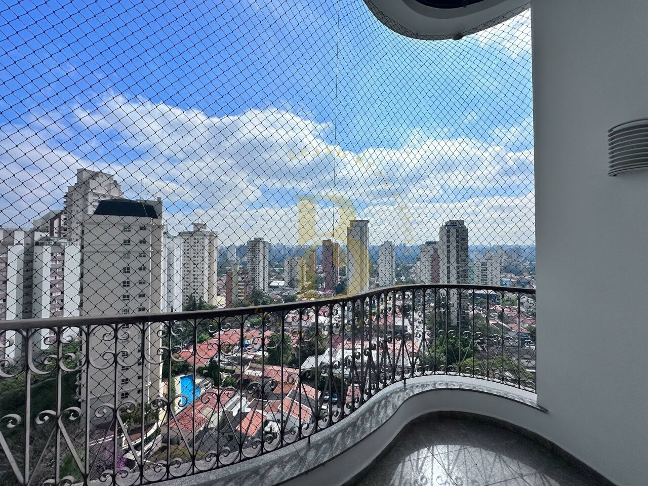 Foto 16 - BR1646