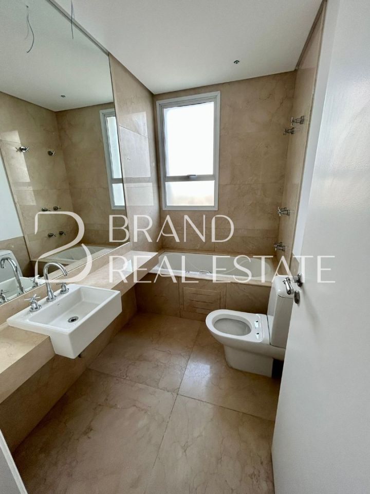 Foto 18 - BR1717