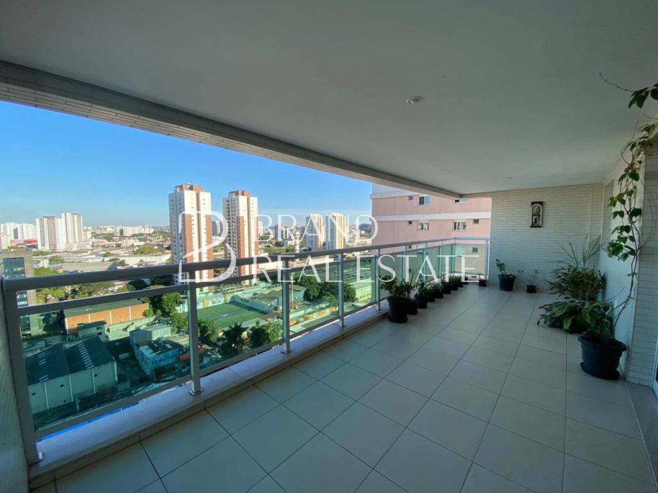 Foto 1 - BR1740