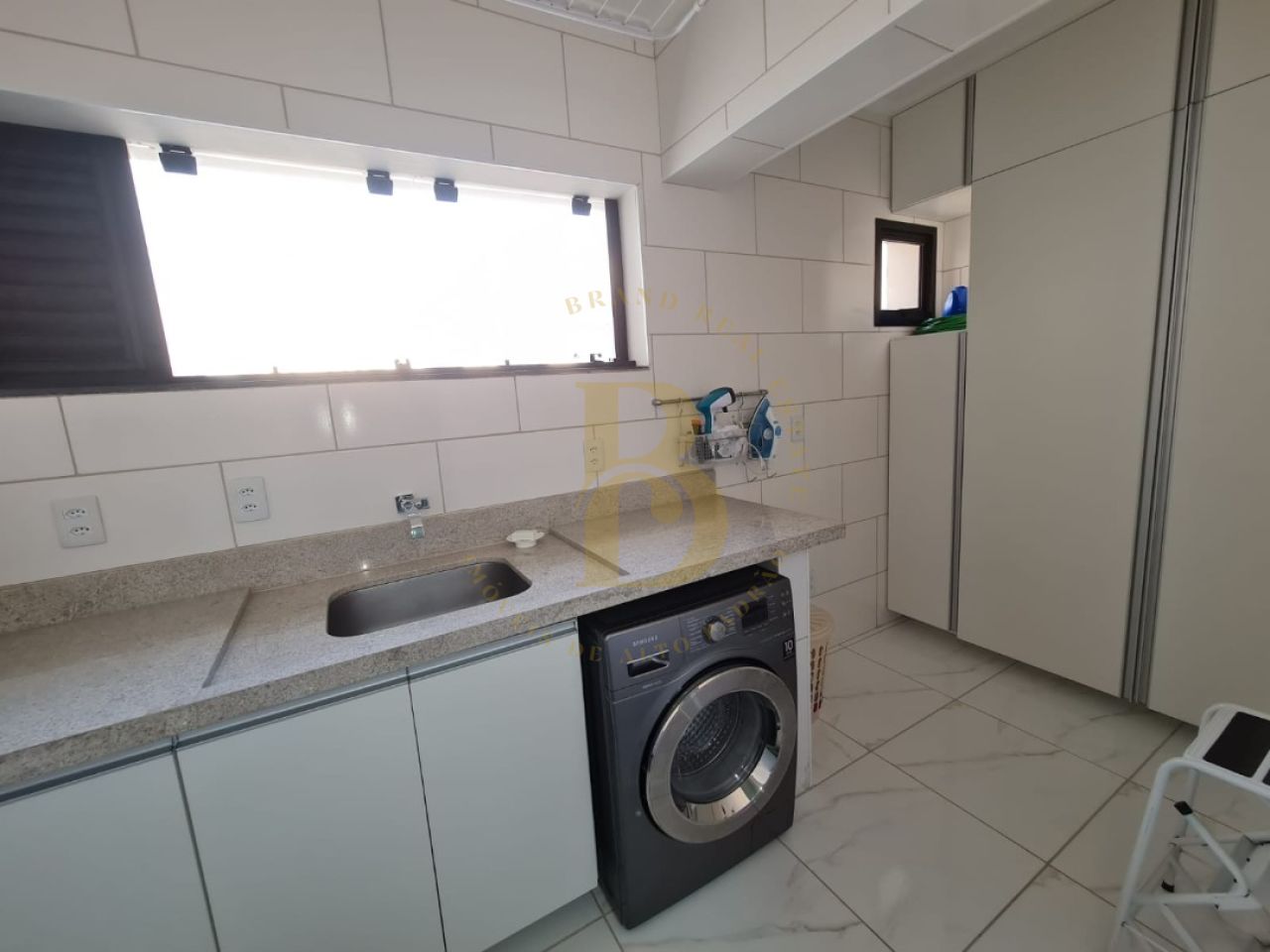 Foto 21 - BR1759