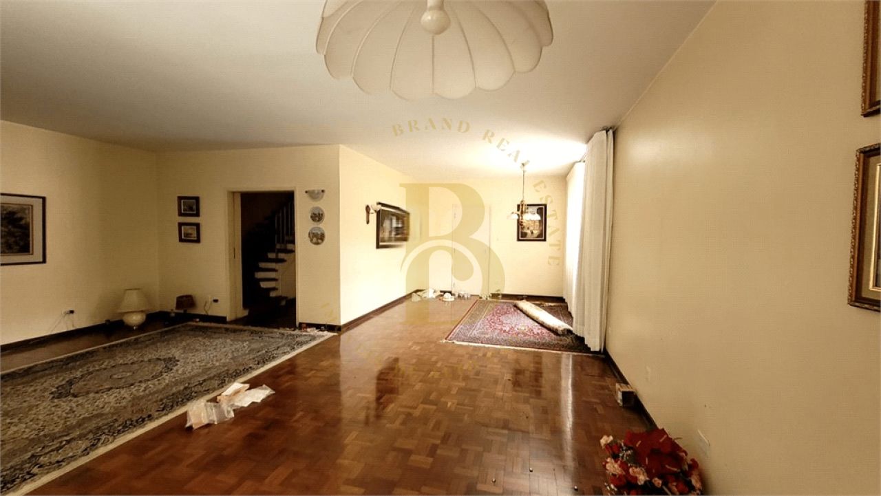 Foto 2 - BR1818