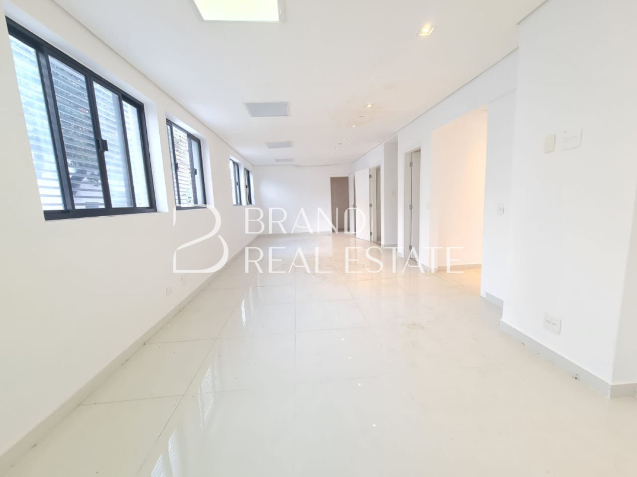 Foto 7 - BR2060