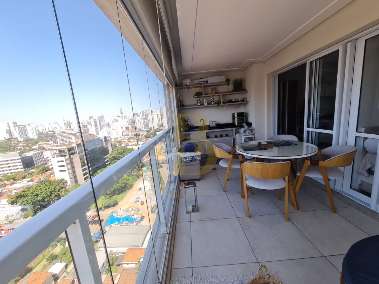 Foto 5 - BR2282