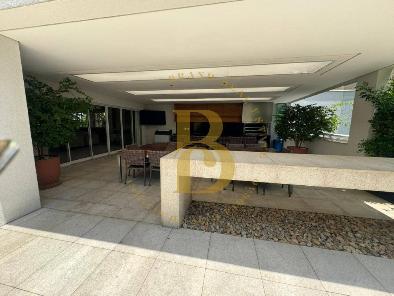 Foto 40 - BR2300