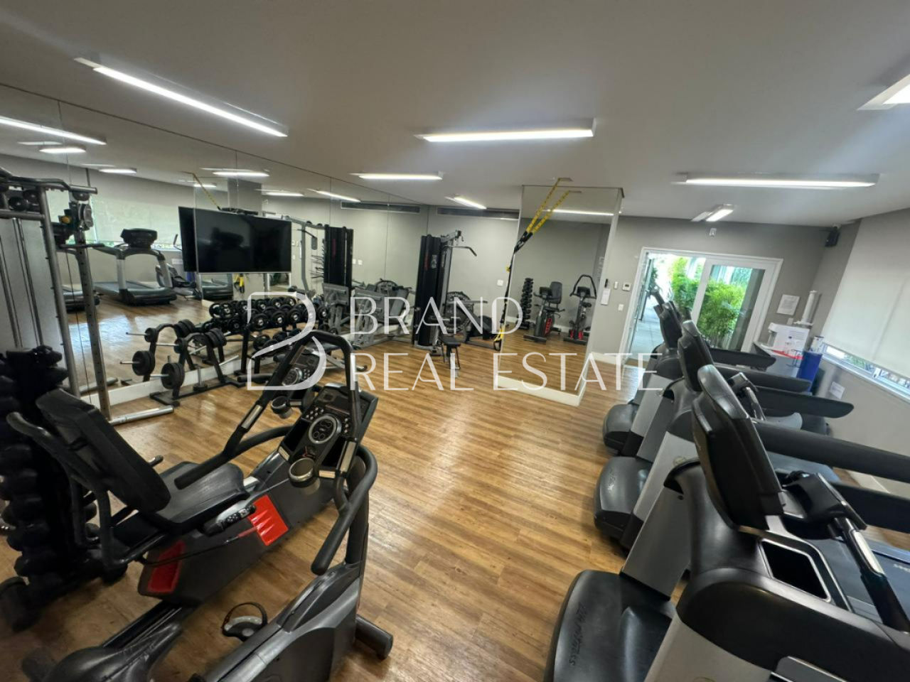 Foto 41 - BR2300