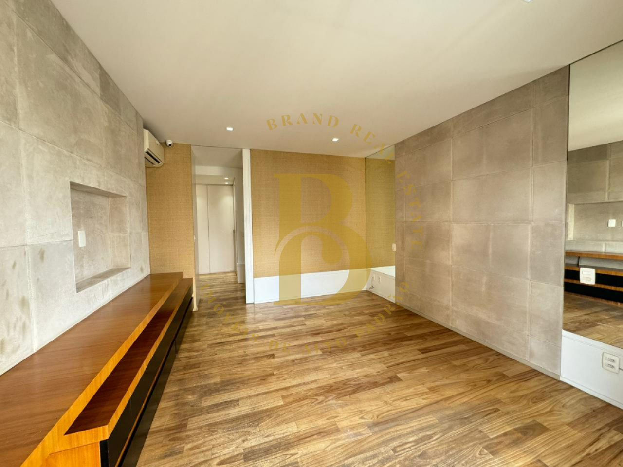 Foto 9 - BR2300