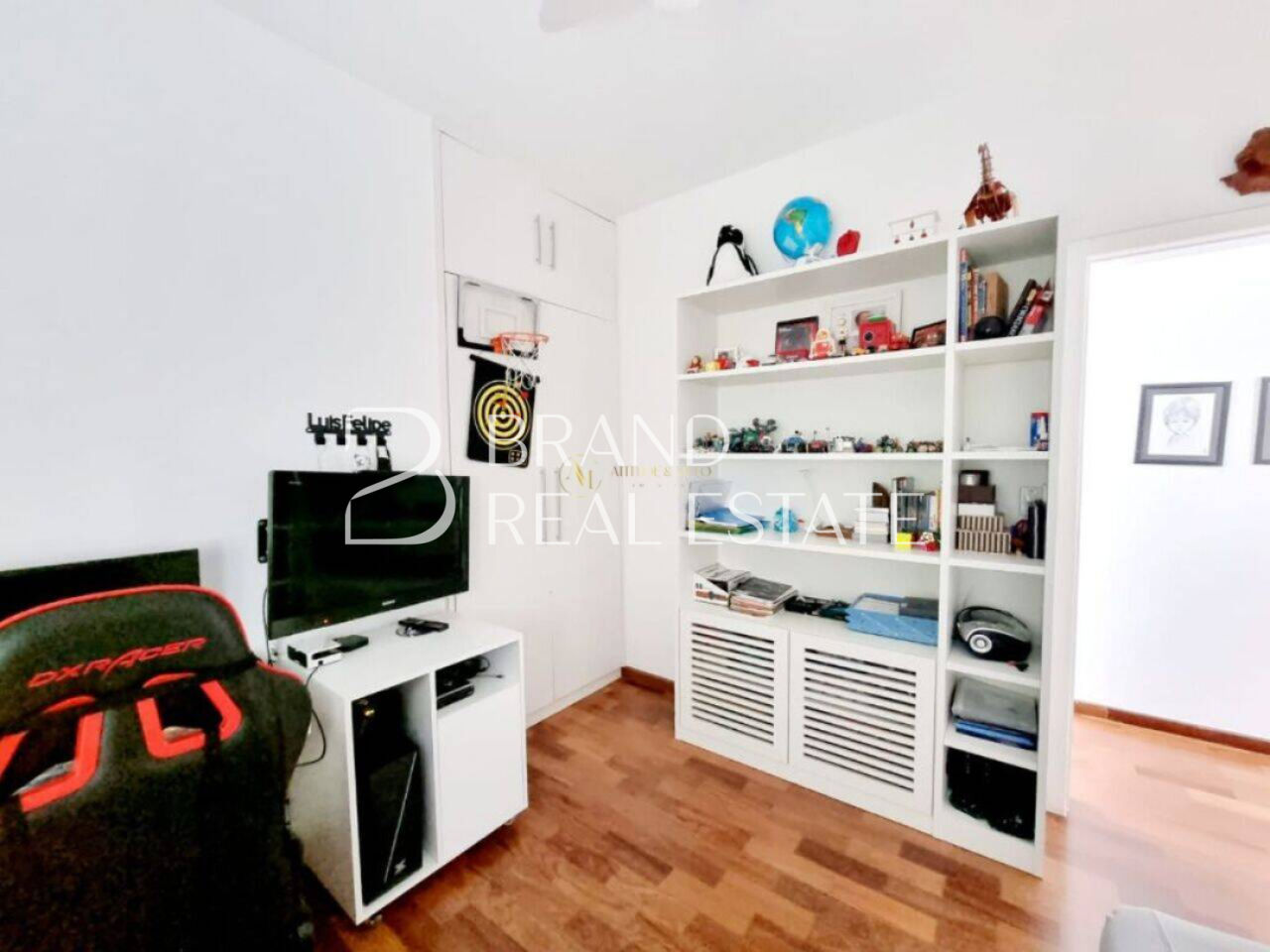 Foto 13 - BR2303