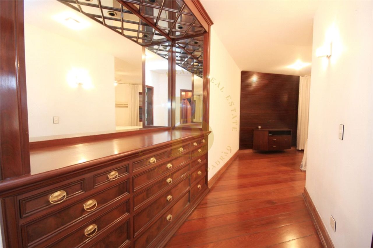 Foto 8 - BR2315