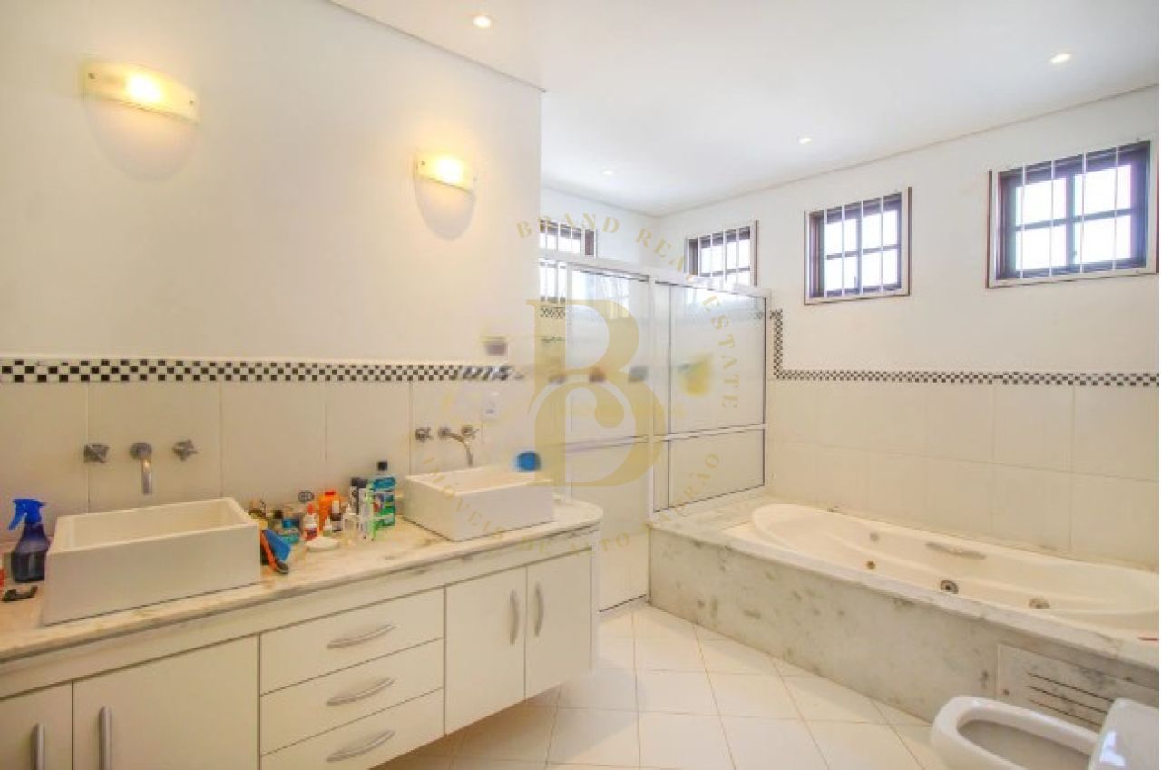 Foto 18 - BR2325