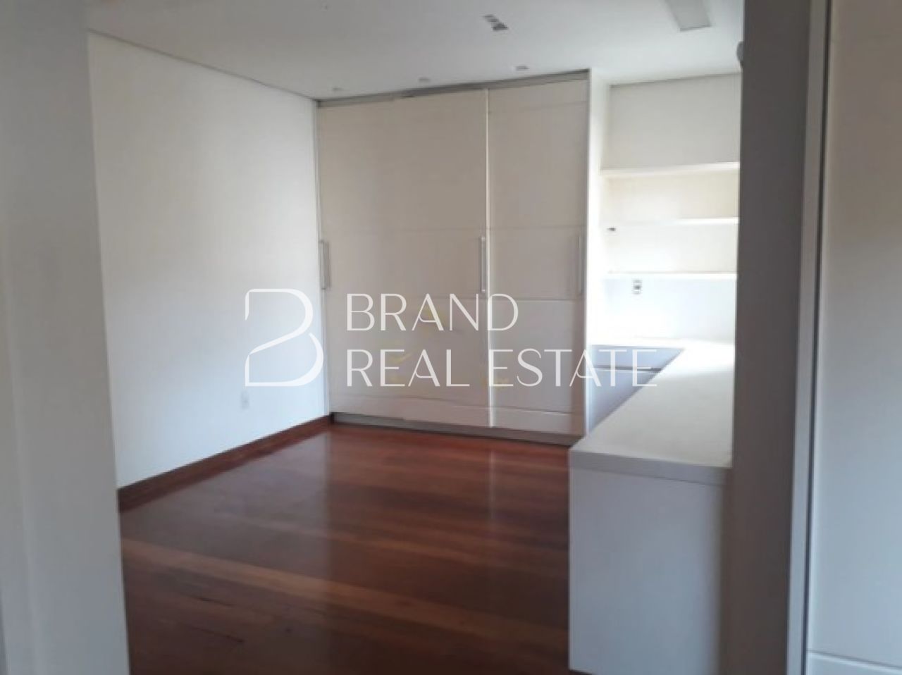Foto 8 - BR2384