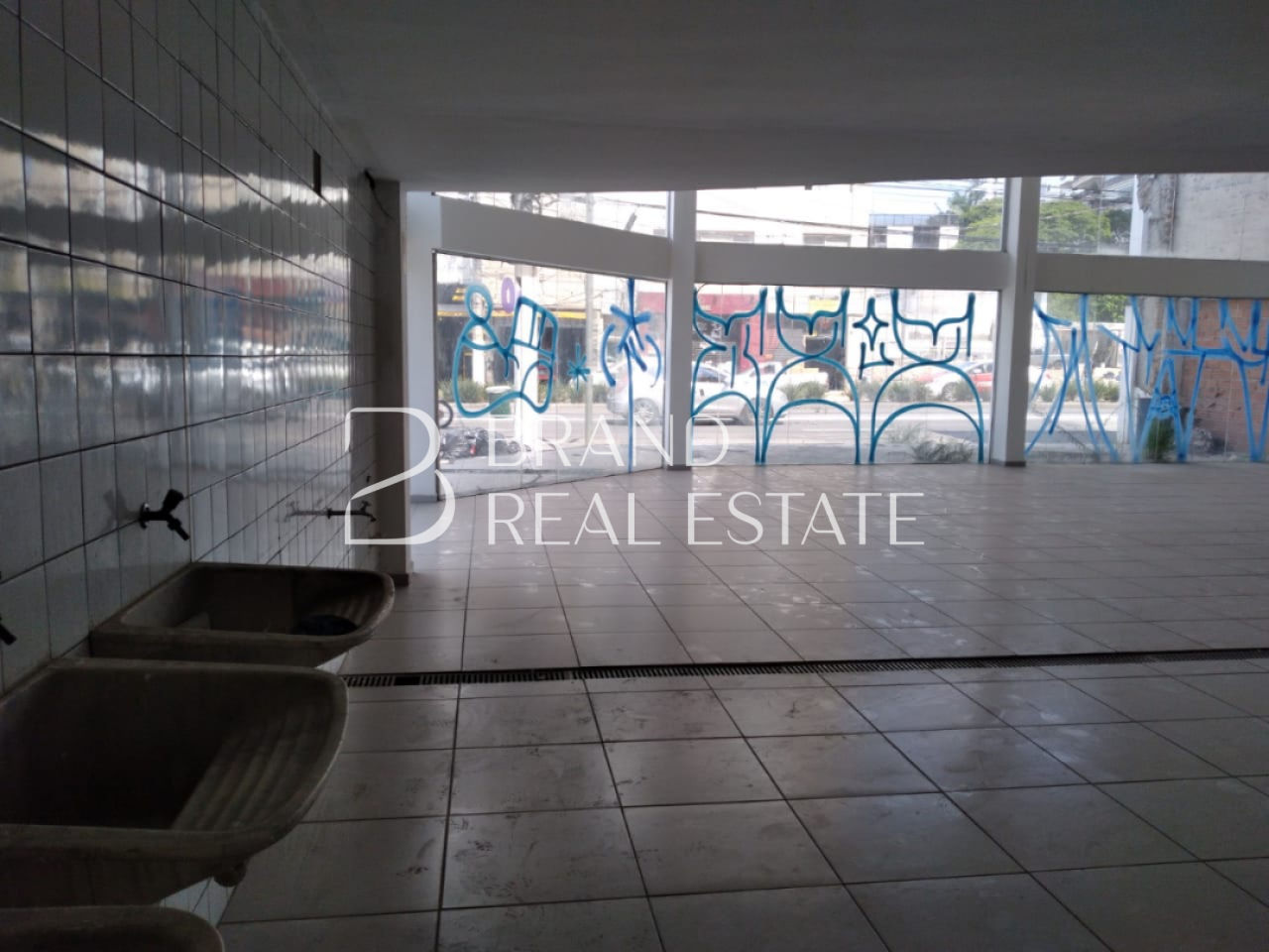 Foto 2 - BR2444