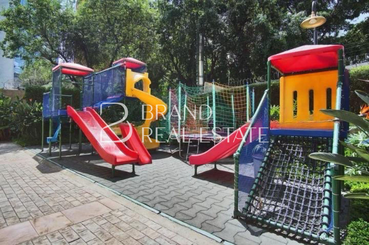 Foto 53 - BR3215